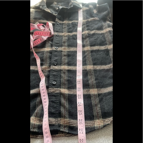 Amnesia Grey & Tan Plaid Flannel Shirt Size Small - Picture 7 of 8